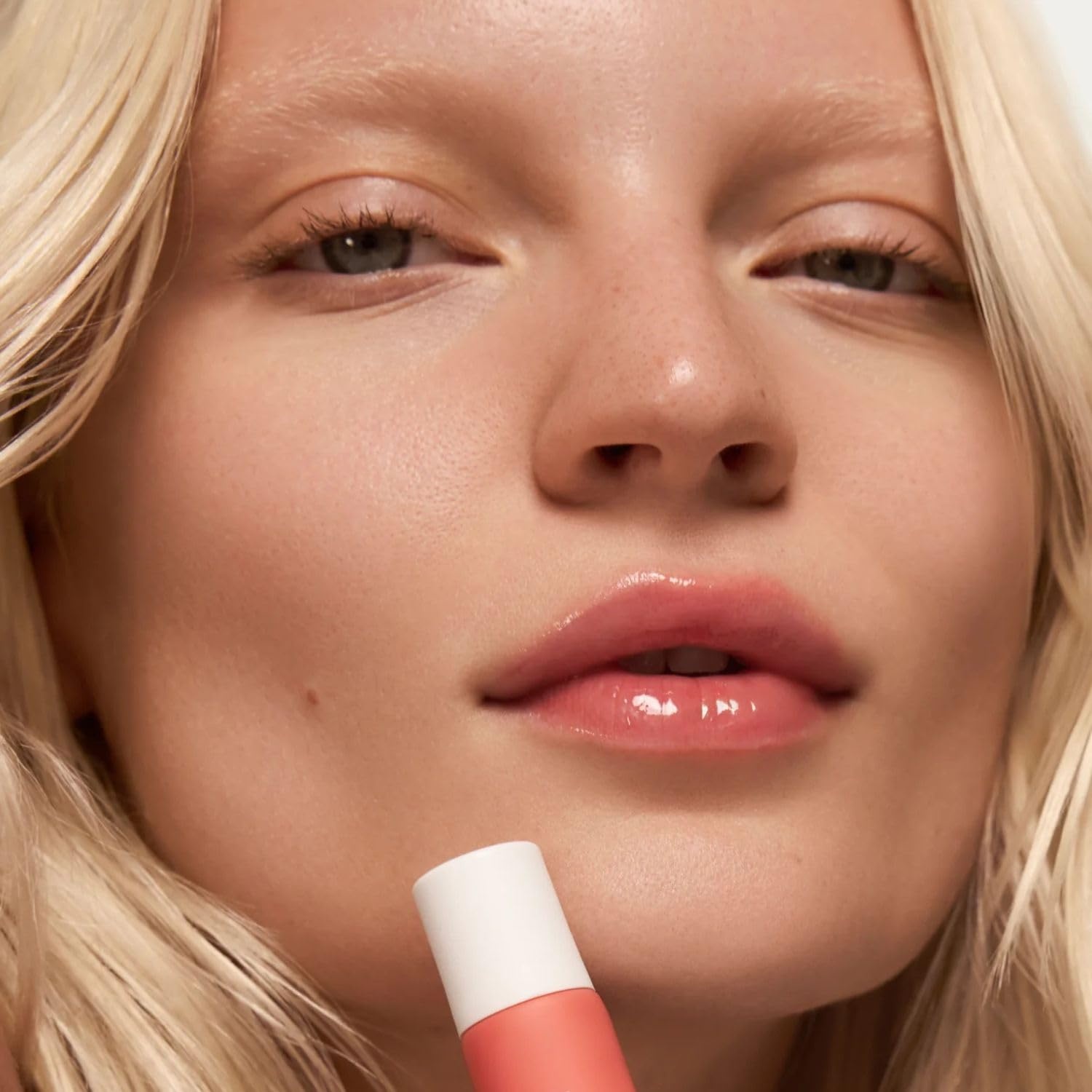 image:imageSummer Fridays Lip Butter Balm Moisturizing Lip Gloss for Instant Shine Sheer Color With Nourishing Shea Butter Everyday Makeup Skin Care Summer Essentials Vegan Pink Sugar 5 OzPoppy